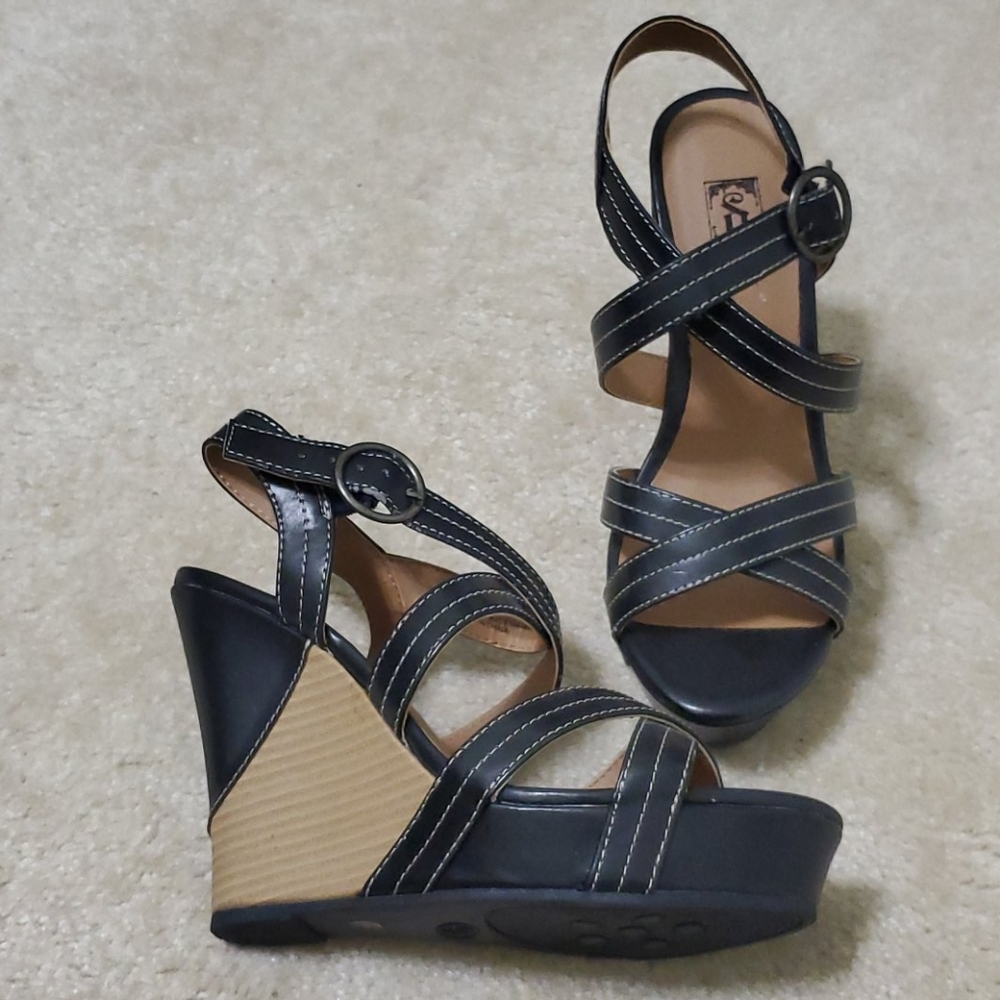 Strappy wedge sandals